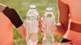 Pet şişelerden su içmek zararlı mı?